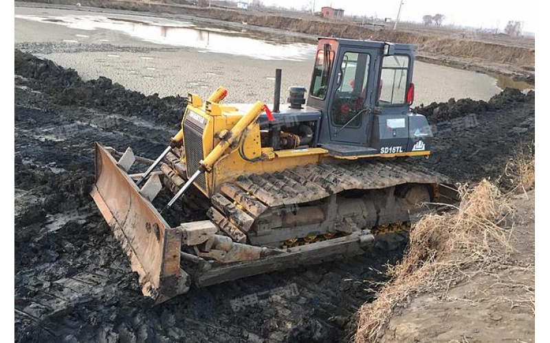 濕地推土機(jī)租賃在玉清湖水庫(kù)工程